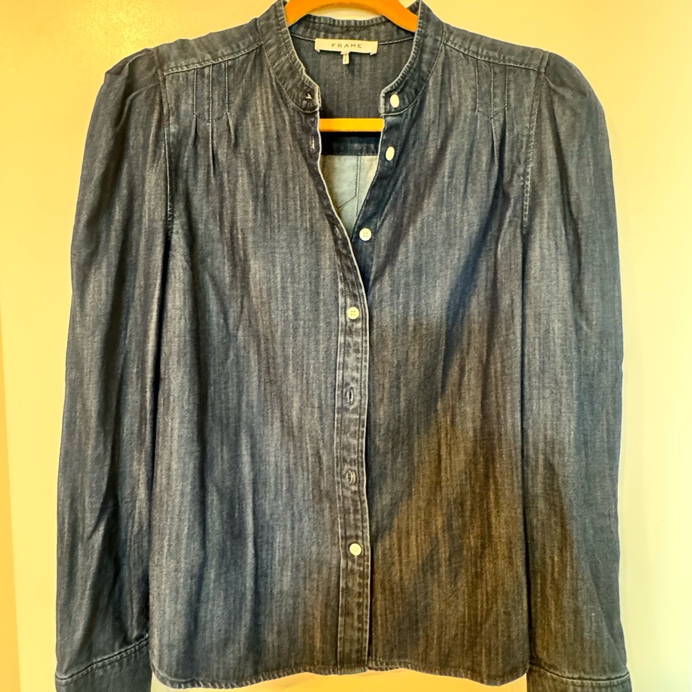 Frame Denim Blue Shirt with slight puff shoulder Size Medium